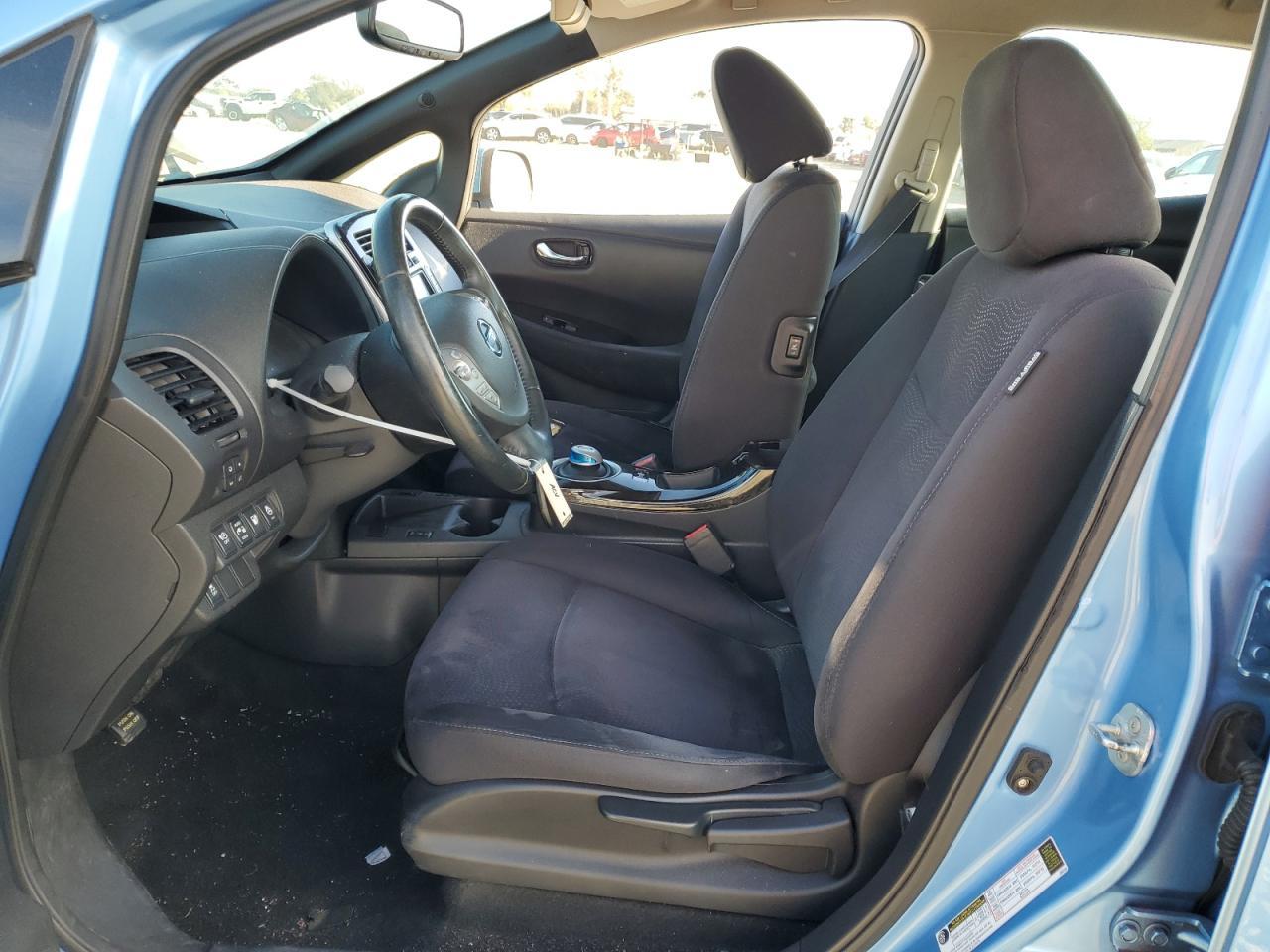 2013 Nissan Leaf S - Фото 7