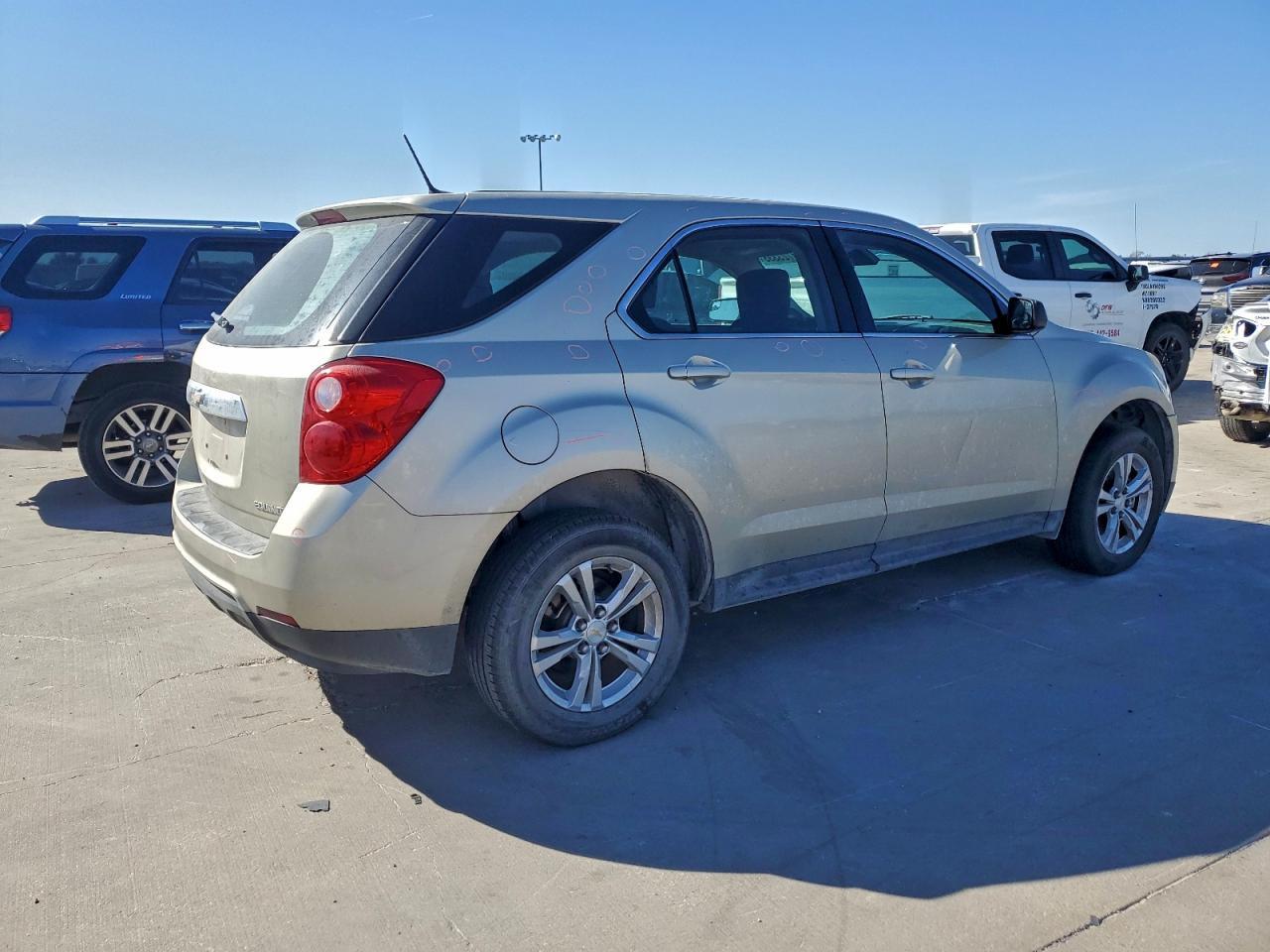 2013 Chevrolet Equinox - Фото 3