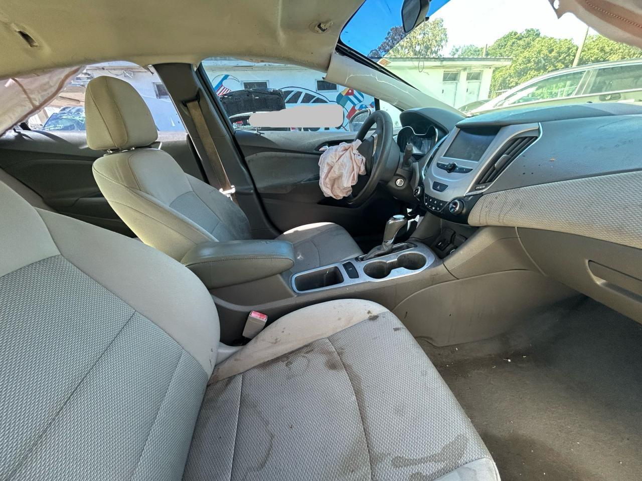 2018 Chevrolet Cruze Ls - Image 5