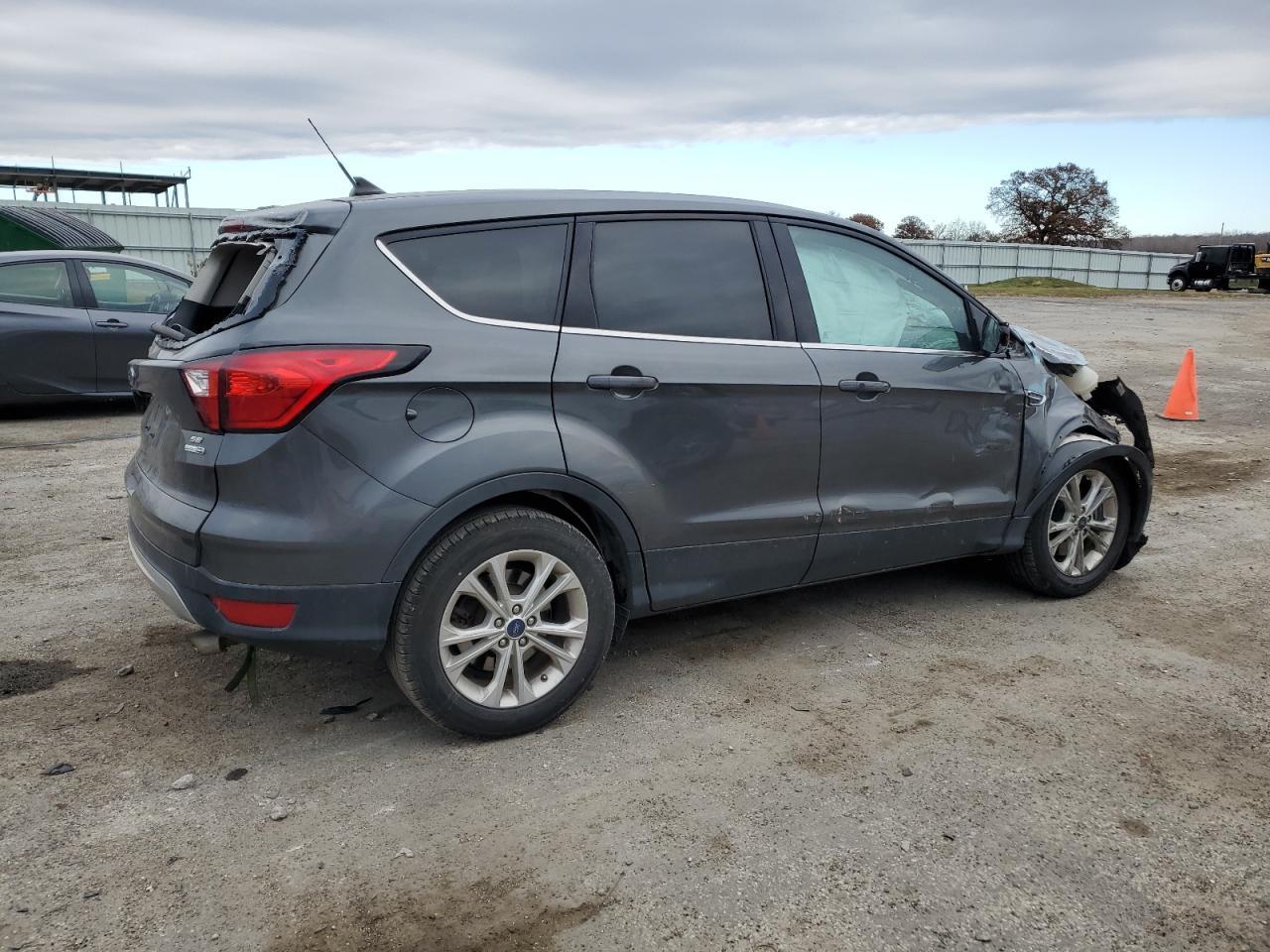 2019 Ford Escape Se - Image 3