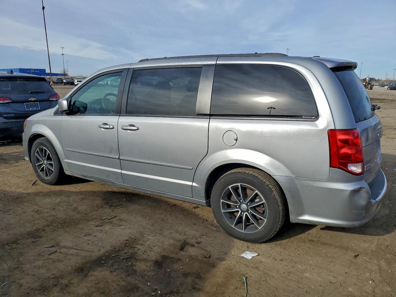 2017 Dodge Grand Caravan Gt - Фото 2