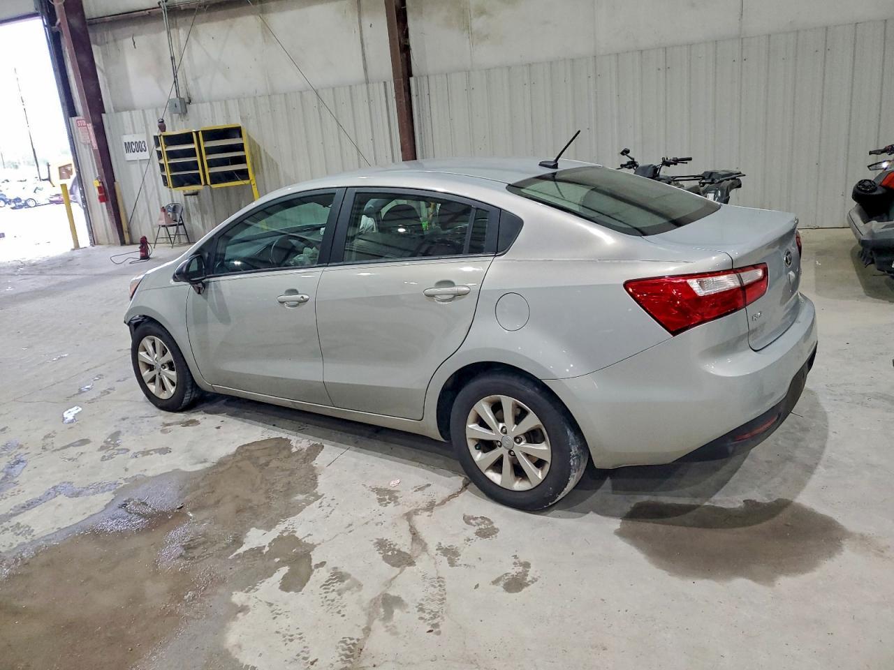 2013 Kia Rio Ex - Фото 2