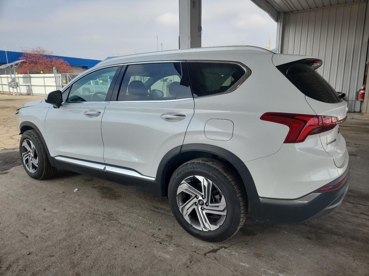 2021 Hyundai Santa Fe Sel - Image 2