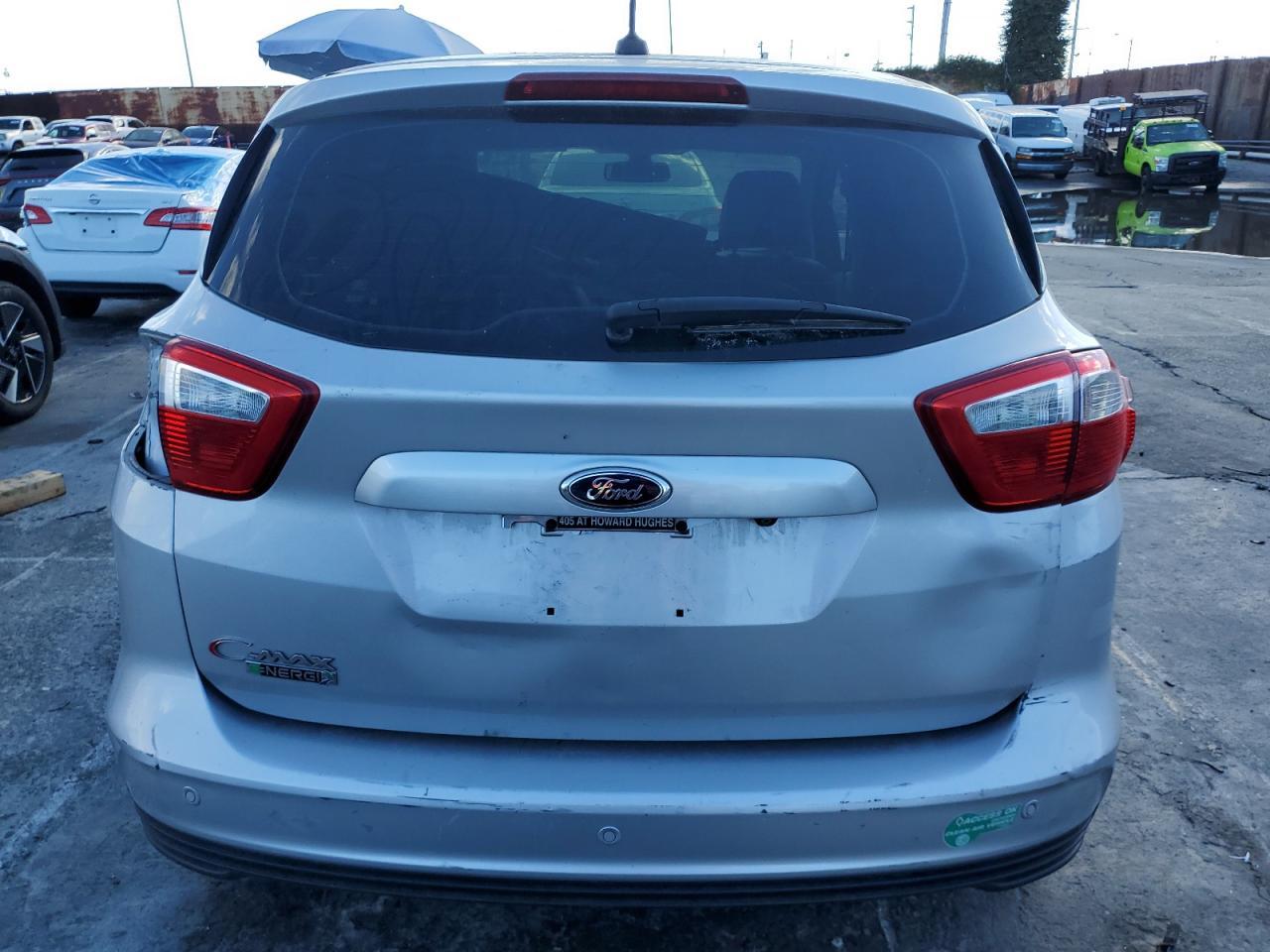 2015 Ford C-Max Premium Sel - Image 6