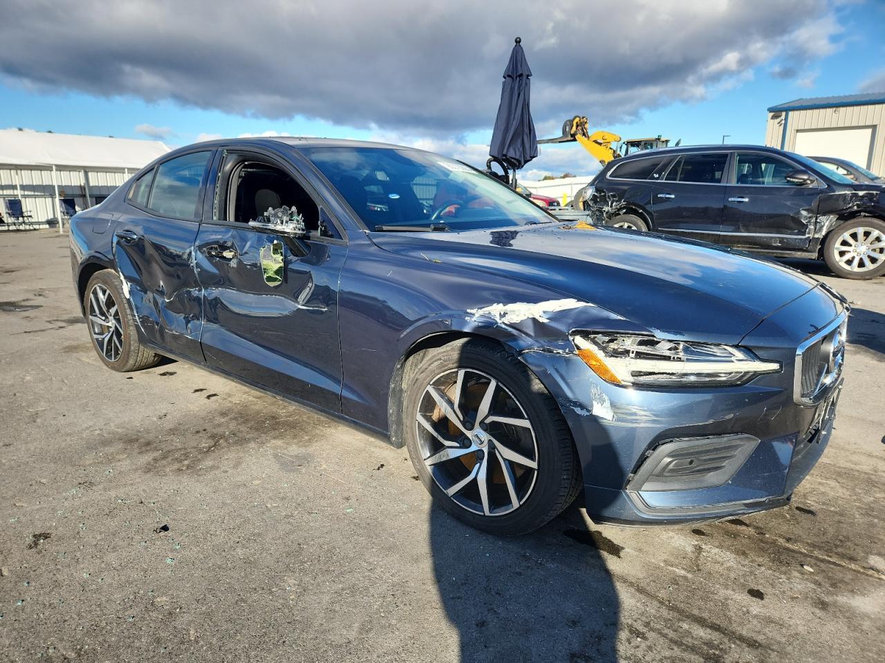 2019 Volvo S60 T6 Momentum - Image 4
