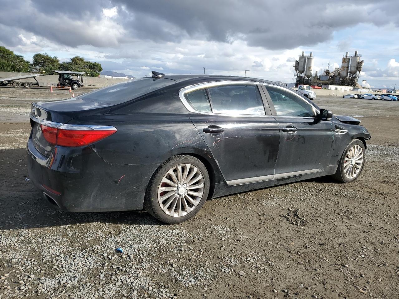2016 Kia K900 - Image 3