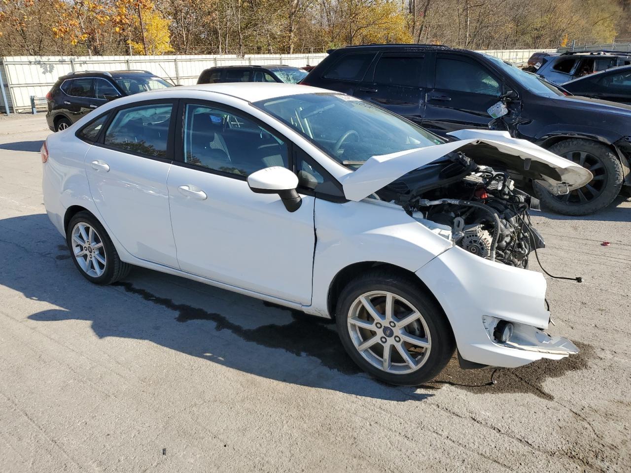 2018 Ford Fiesta Se - Фото 4
