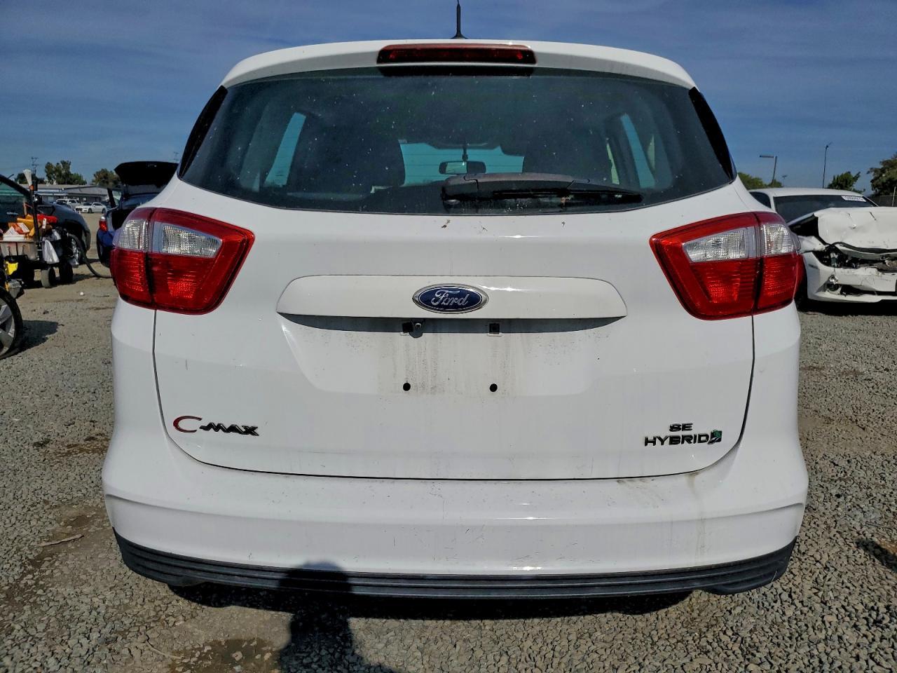 2015 Ford C-Max Se - Фото 6