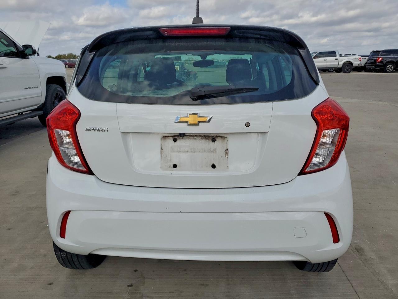2017 Chevrolet Spark - Фото 6