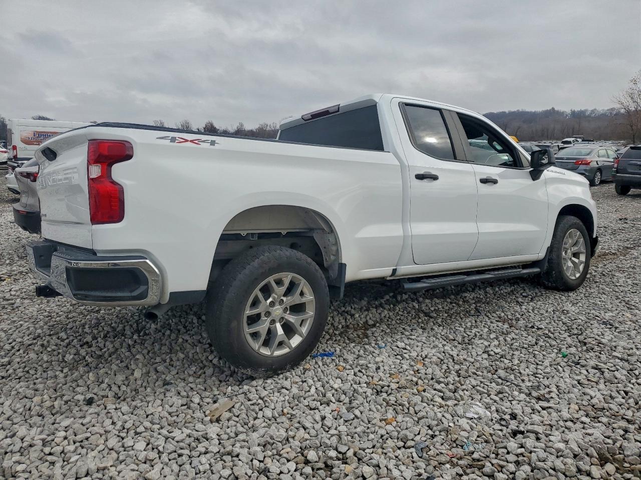 2021 Chevrolet Silverado K1500 - Image 3