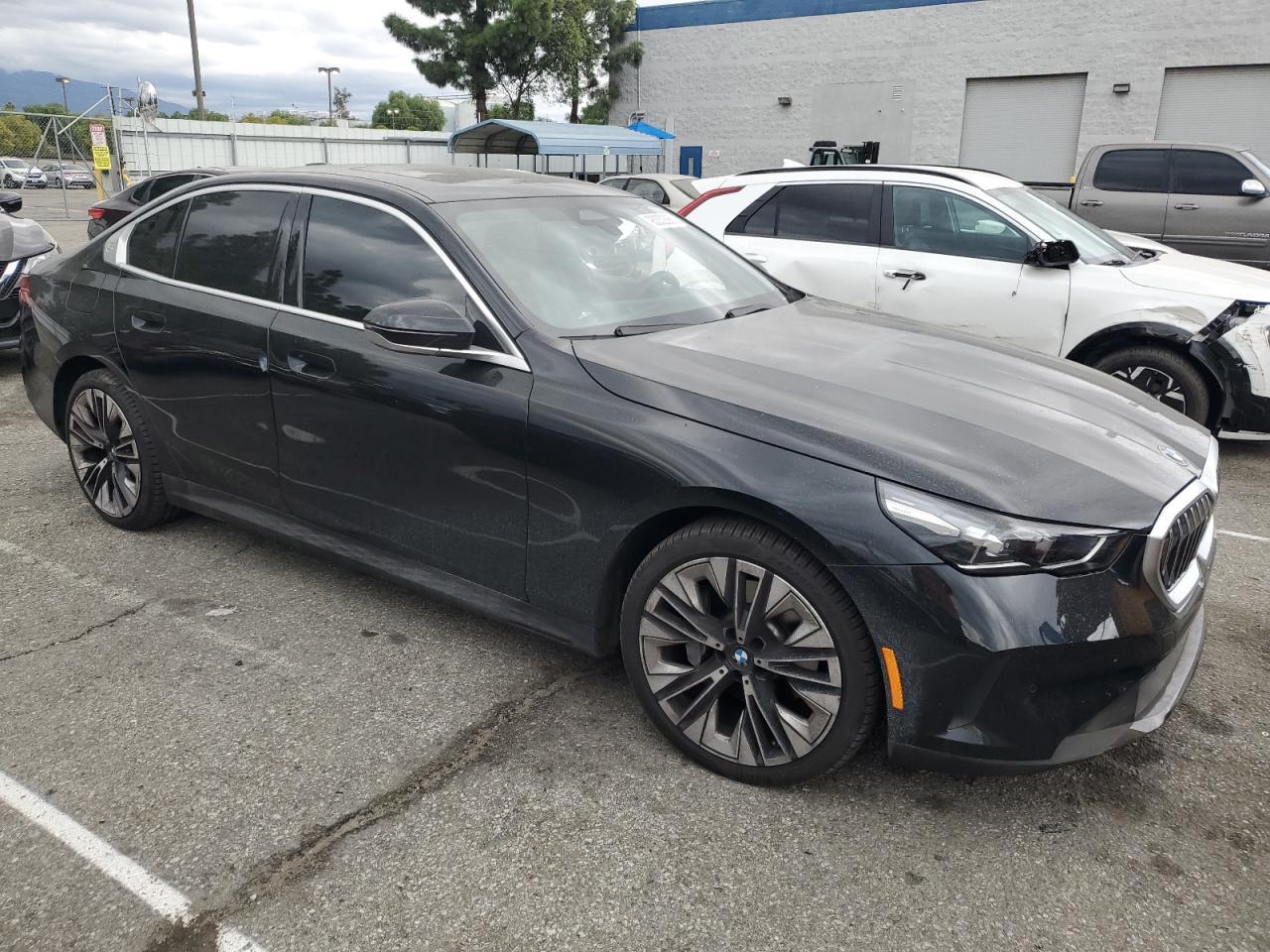 2024 BMW 530 Xi - Фото 4