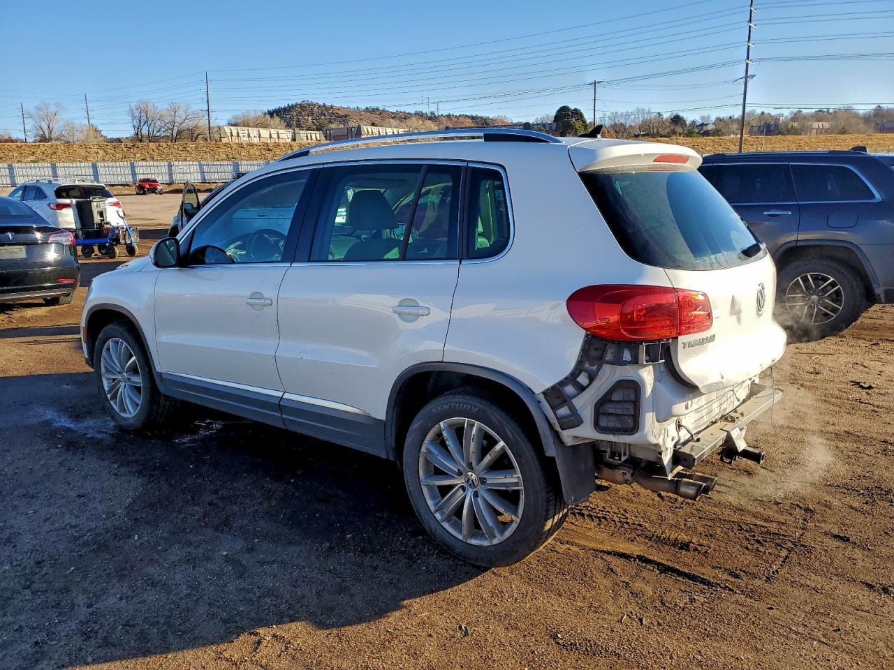 2012 Volkswagen Tiguan S - Фото 2