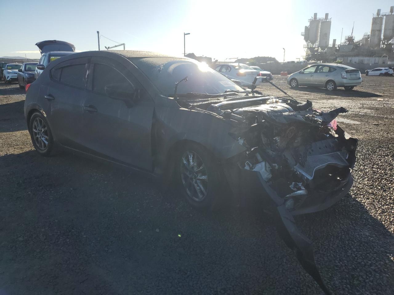 2015 Mazda 3 Touring - Image 4