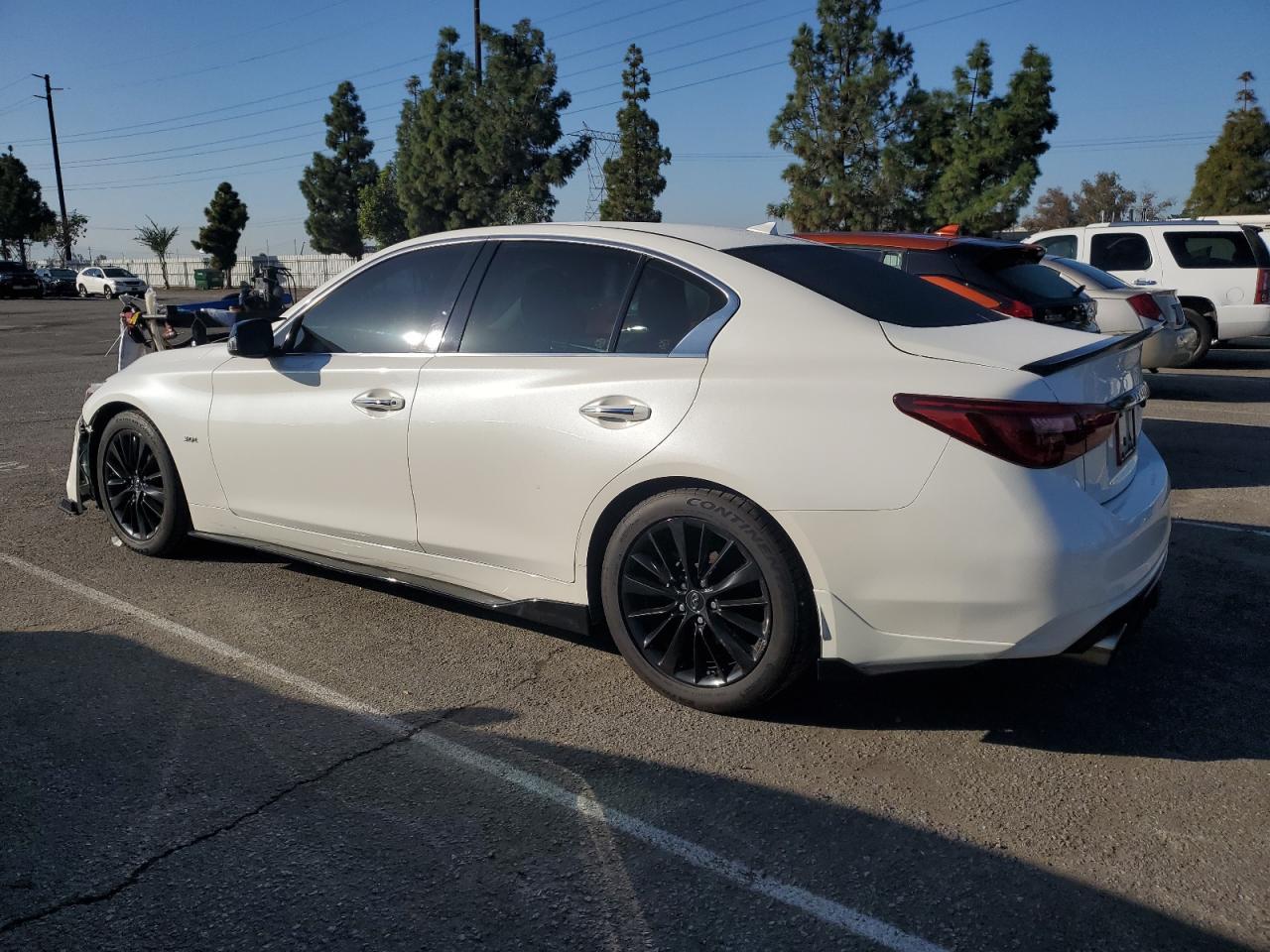 2018 Infiniti Q50 Luxe - Фото 2