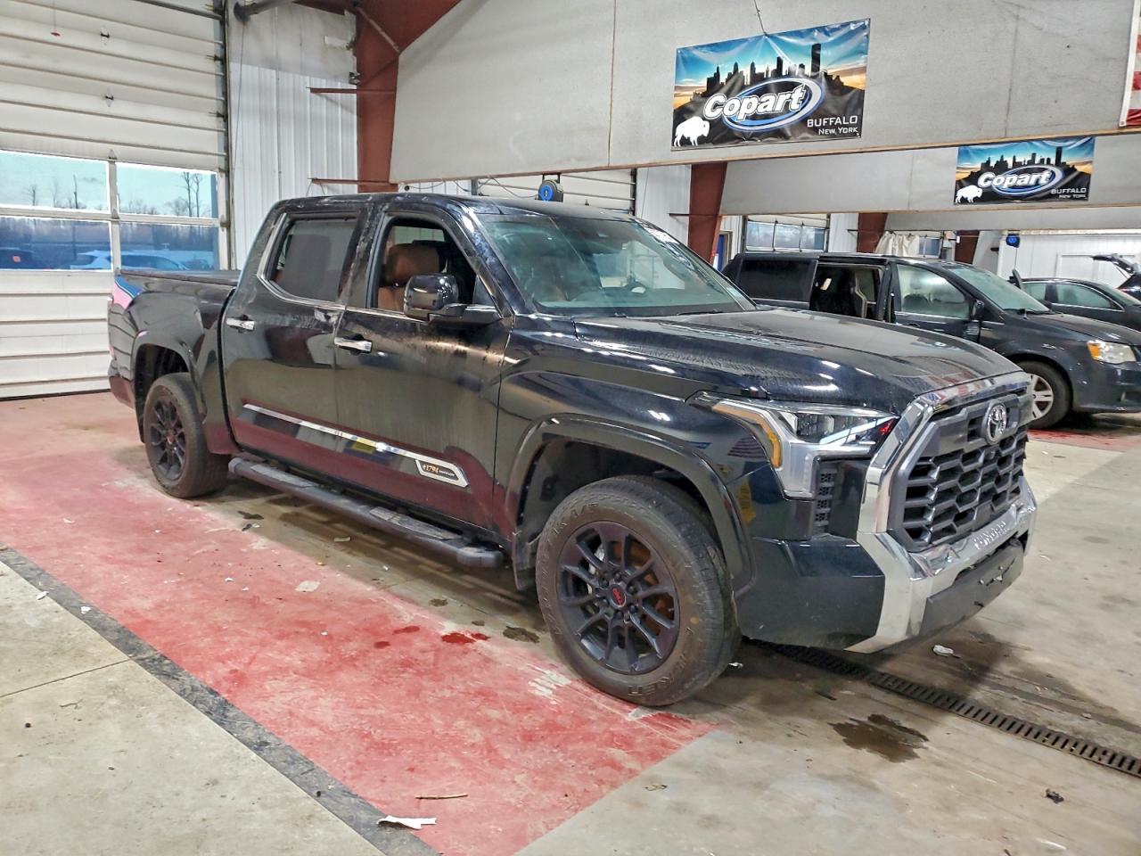 2023 Toyota Tundra Crewmax Platinum - Фото 4