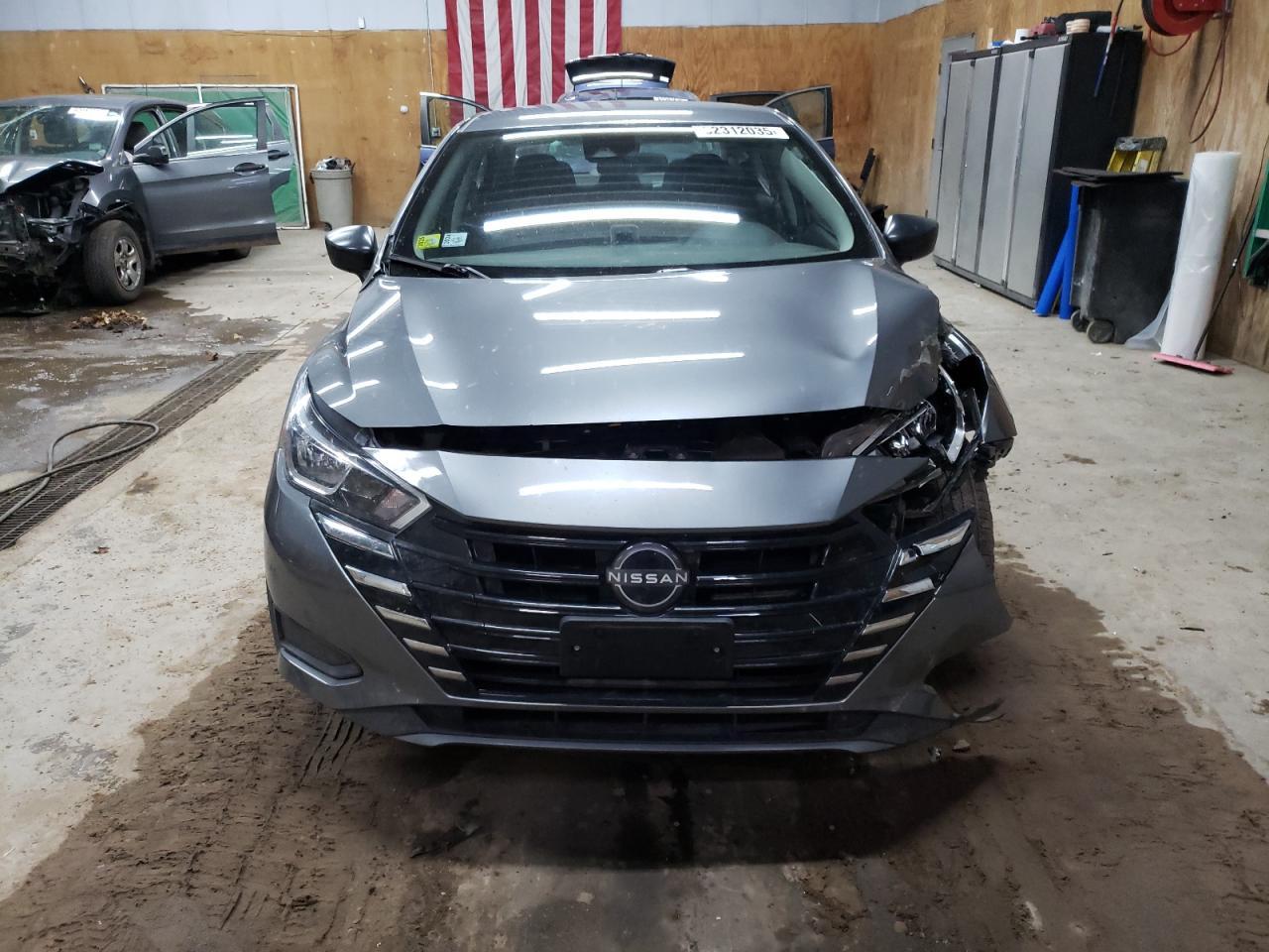 2024 Nissan Versa S - Image 5