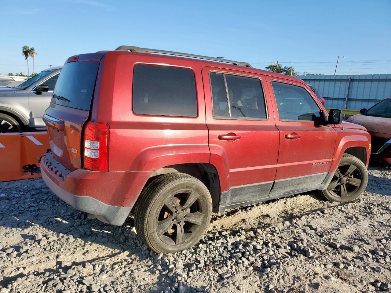 2016 Jeep Patriot Latitude - Фото 3