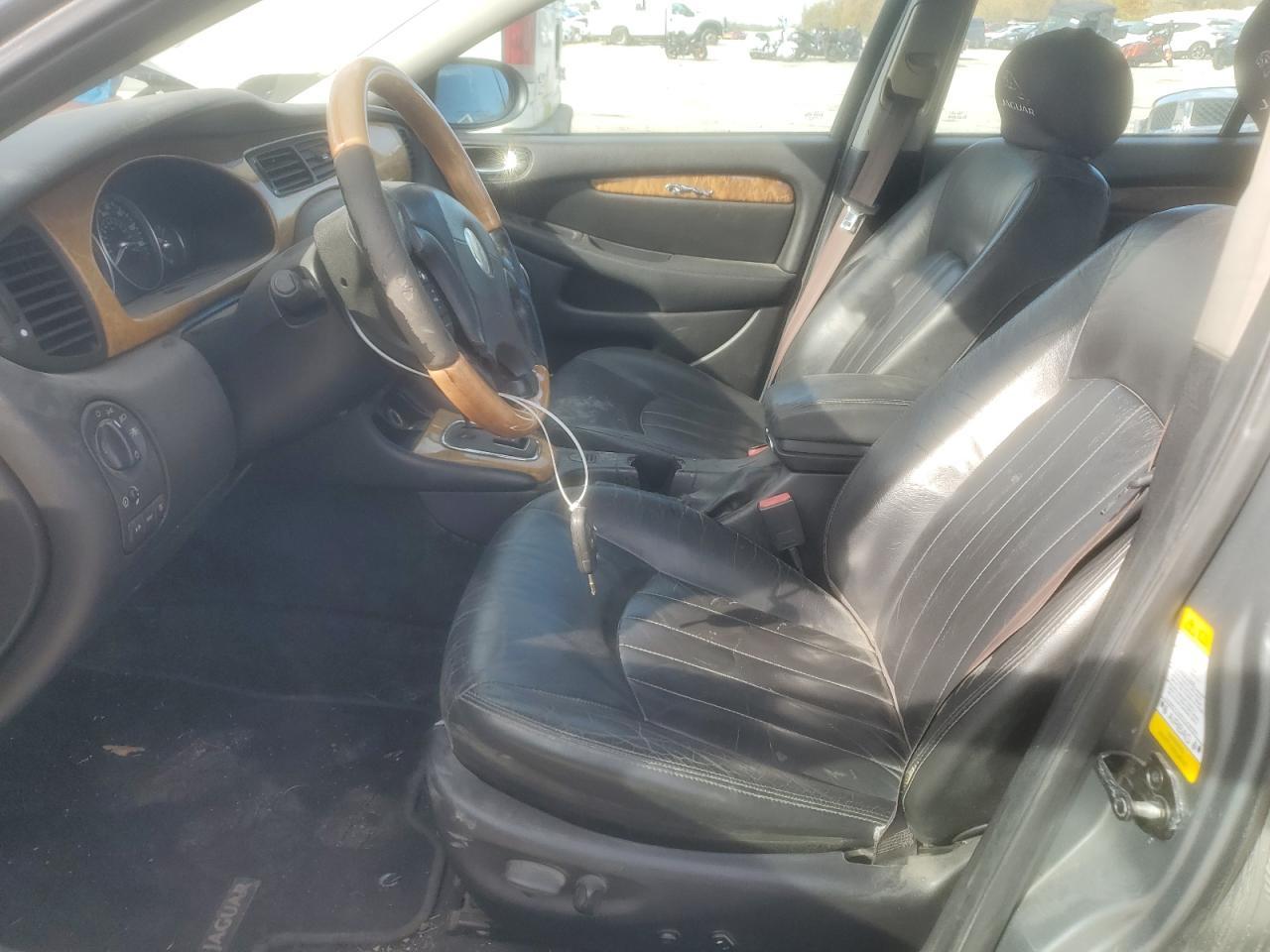 2003 Jaguar X-Type 2.5 - Image 7