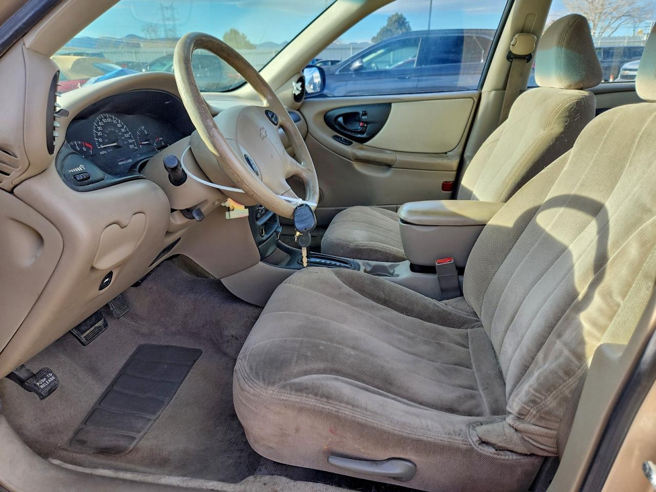 2004 Chevrolet Classic - Фото 7