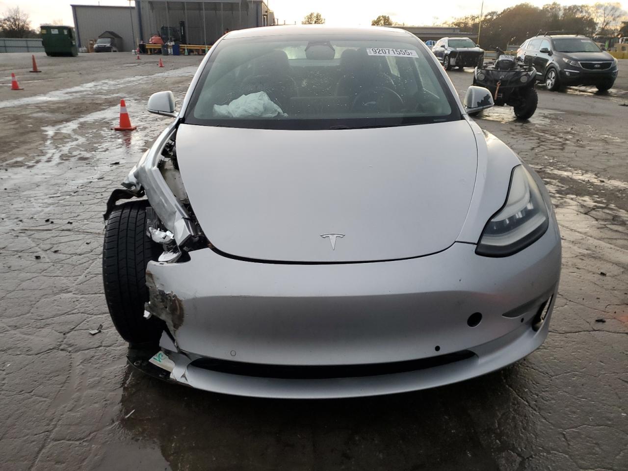 2018 Tesla Model 3 - Image 5