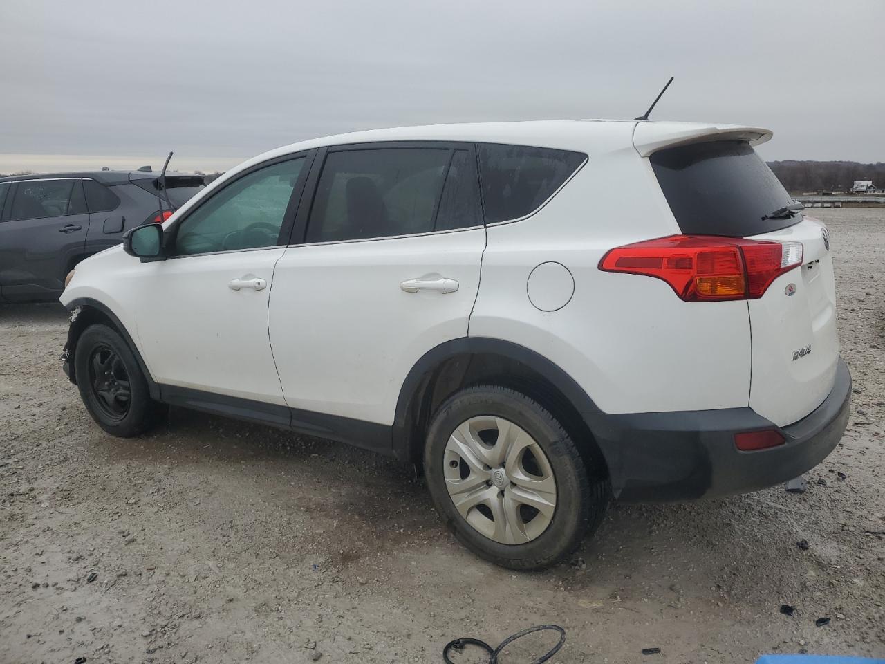 2015 Toyota Rav4 Le - Фото 2