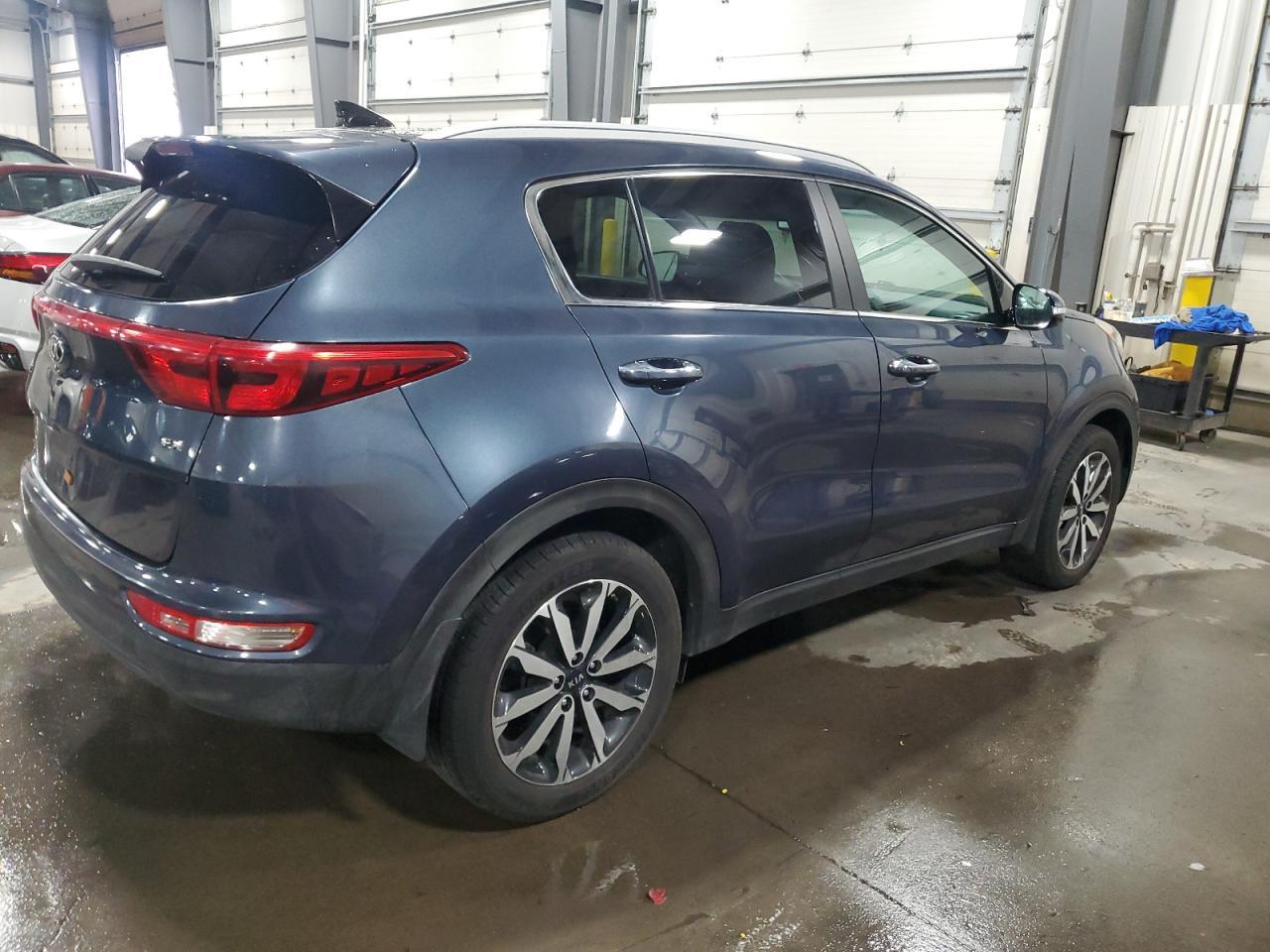 2017 Kia Sportage Ex - Image 3