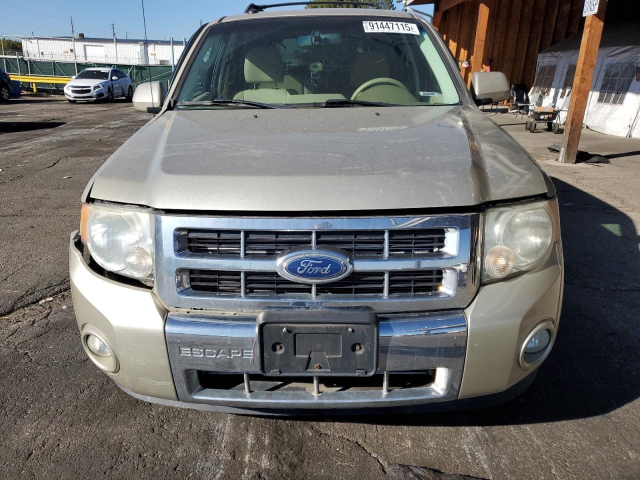 2011 Ford Escape Limited - Фото 5