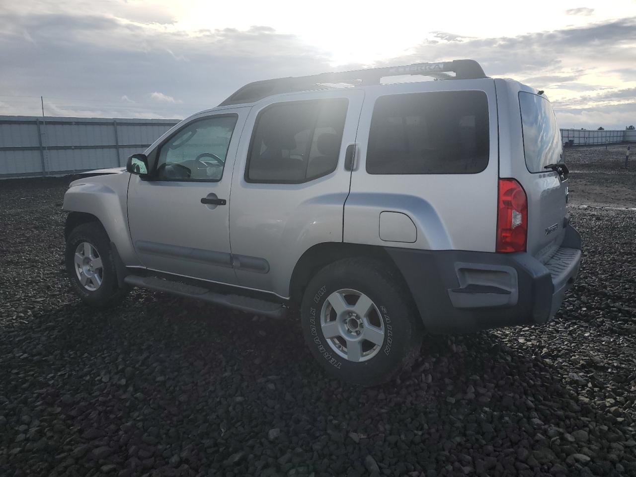 2006 Nissan Xterra Off Road - Image 2