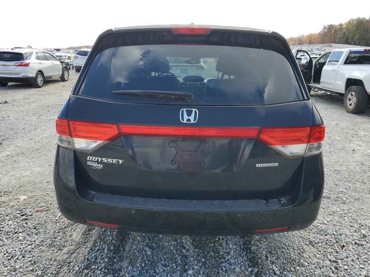 2015 Honda Odyssey Touring - Image 6