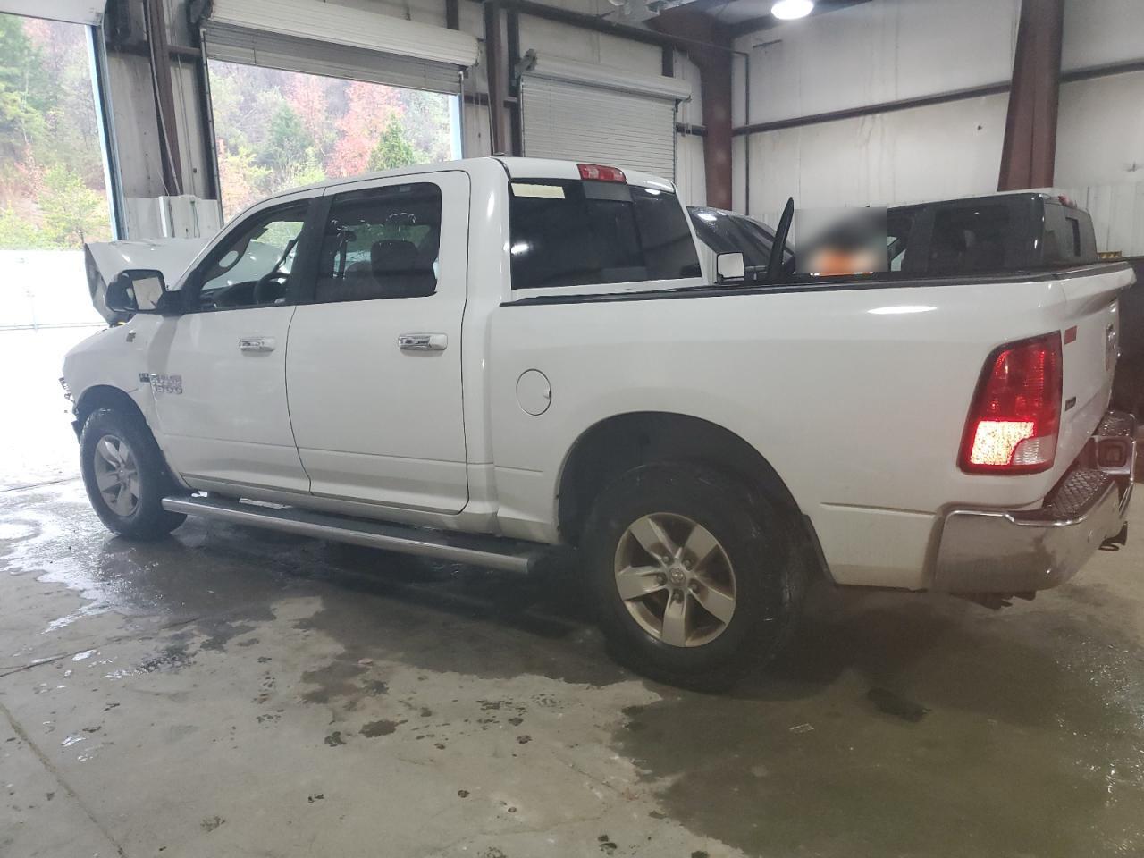 2017 Ram 1500 Slt - Фото 2