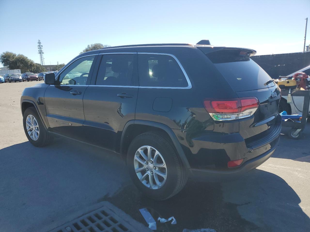 2022 Jeep Grand Cherokee Laredo E - Фото 2