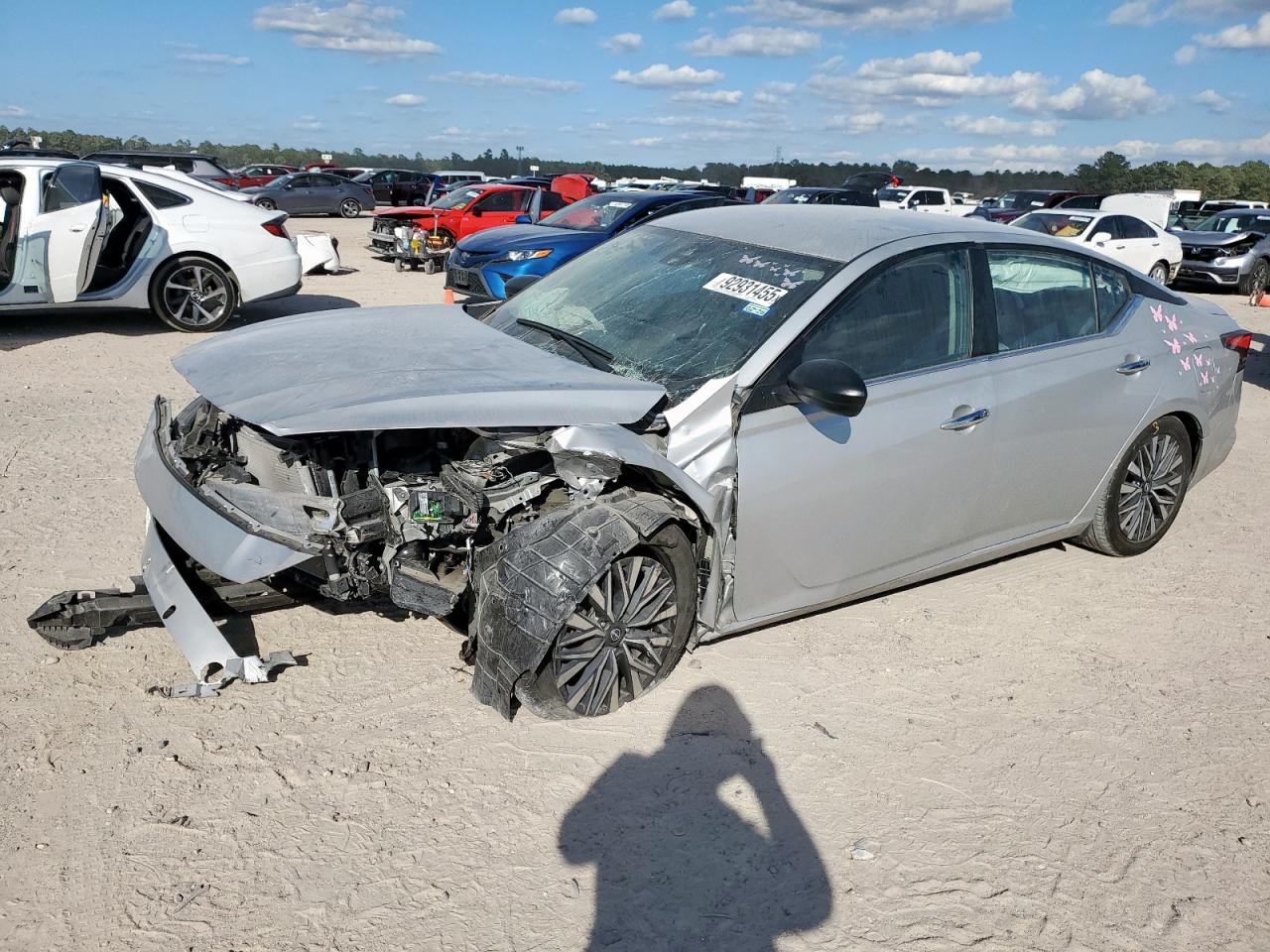 2024 Nissan Altima Sv