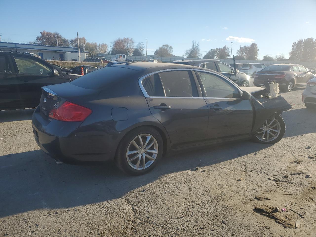 2009 Infiniti G37 Base - Image 3