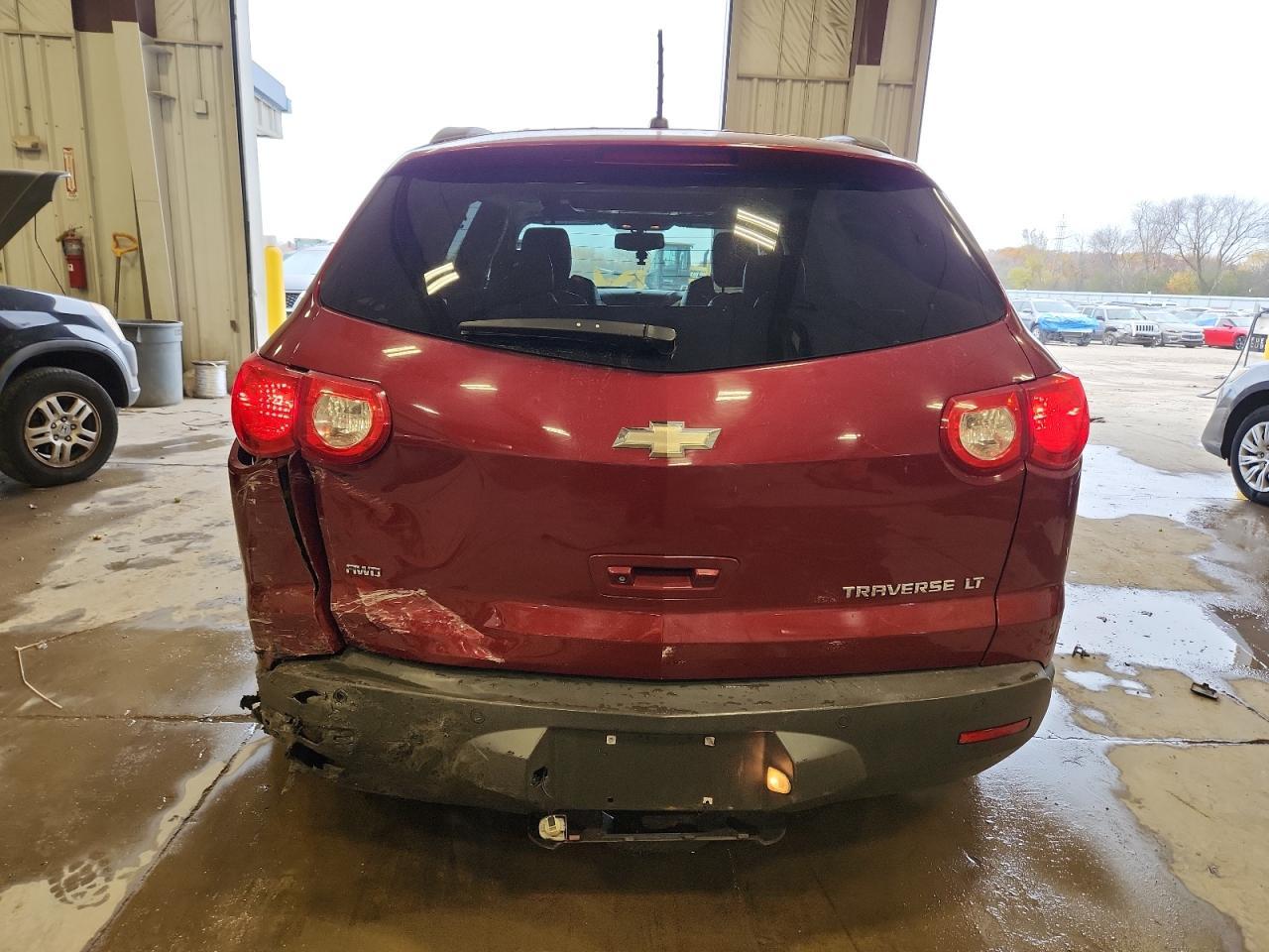 2010 Chevrolet Traverse Lt - Image 6