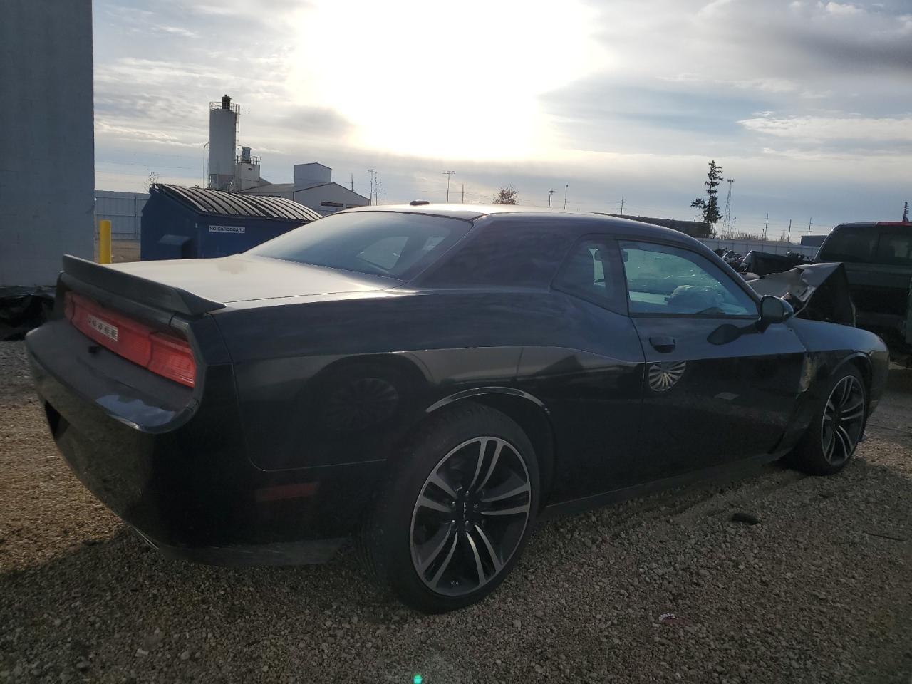 2014 Dodge Challenger Srt8 Core - Image 3