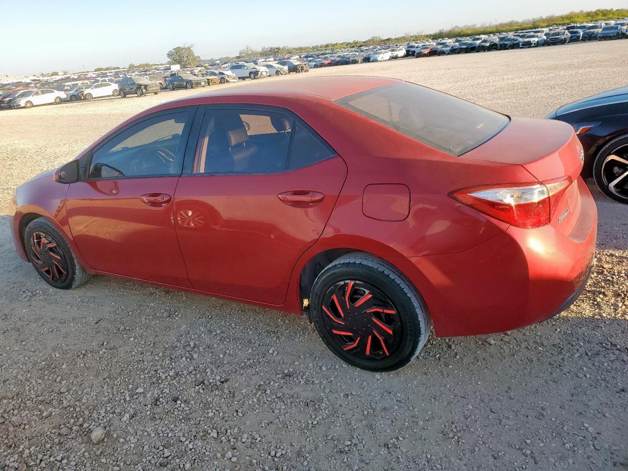 2017 Toyota Corolla L - Фото 2