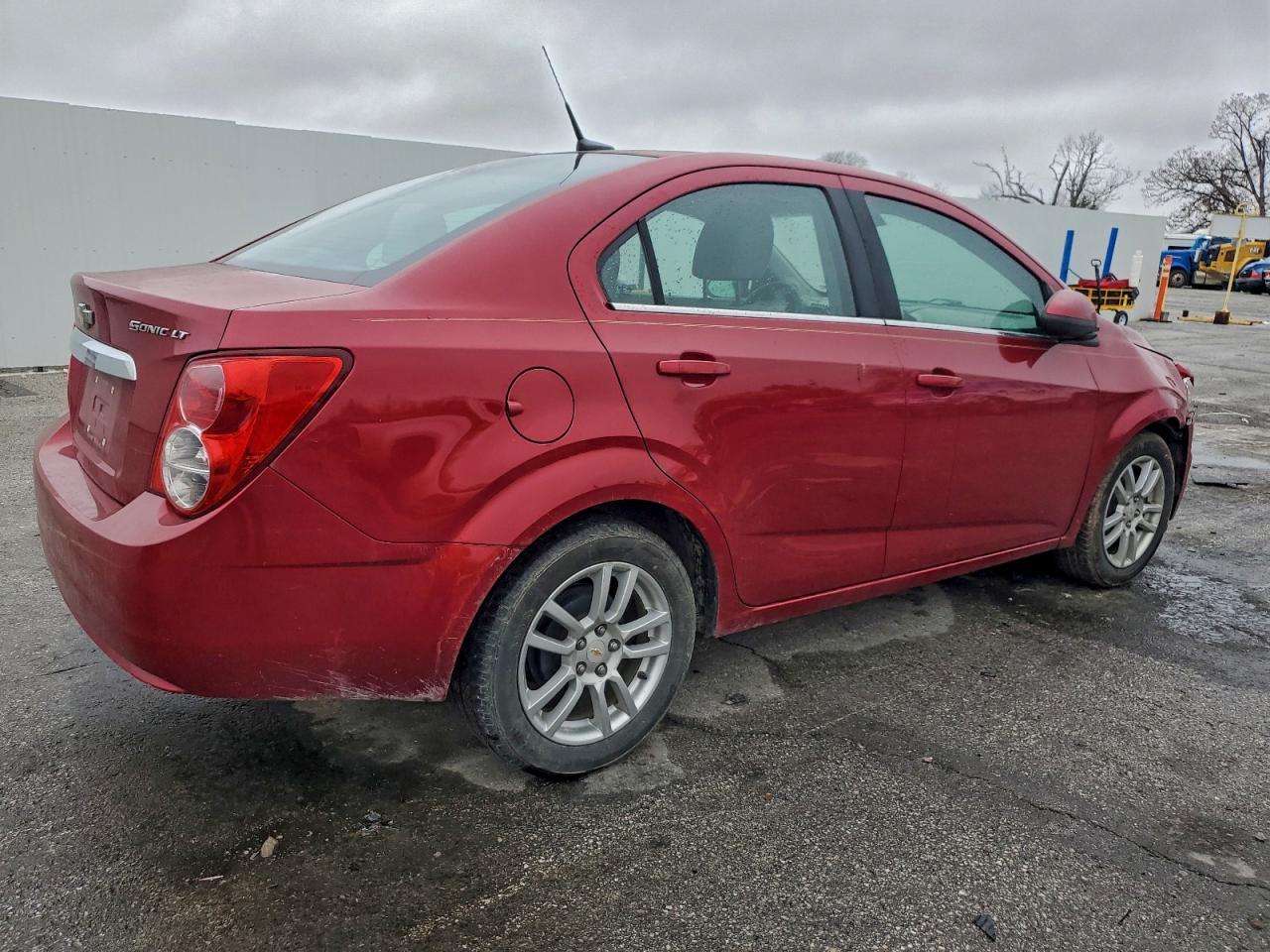 2012 Chevrolet Sonic Lt - Image 3