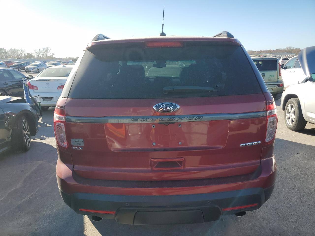 2015 Ford Explorer Xlt - Фото 6