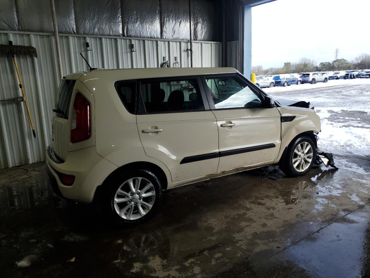2013 Kia Soul + - Фото 3
