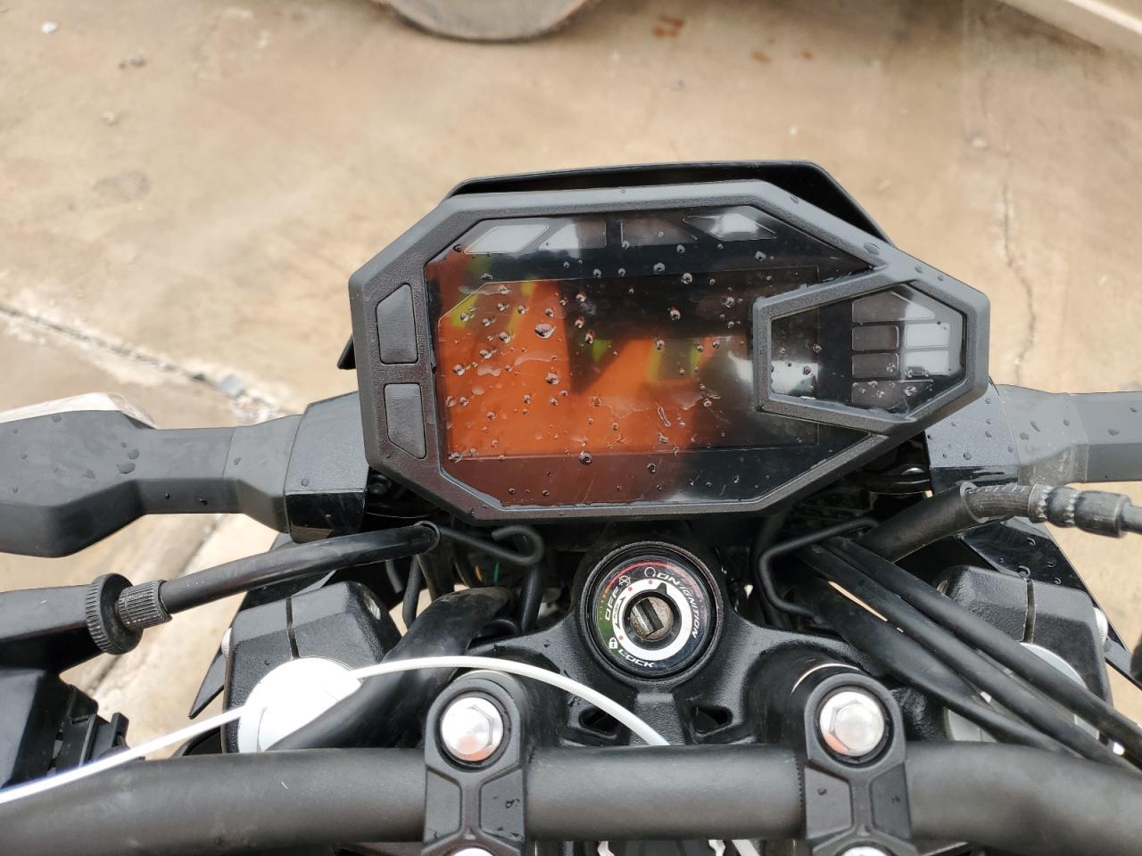 2025 Kawasaki Er500 - Фото 7