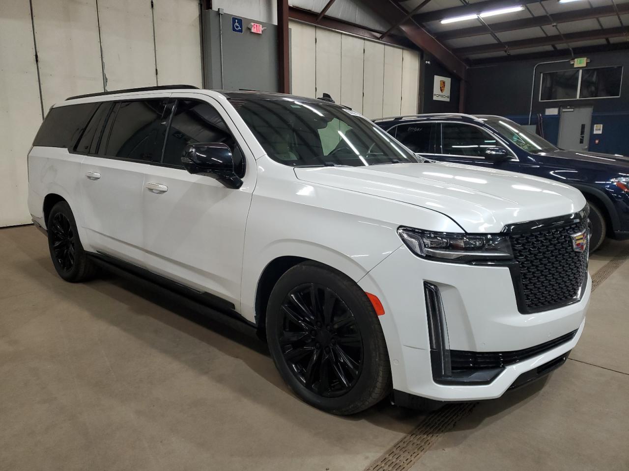 2021 Cadillac Escalade Esv Sport - Фото 4