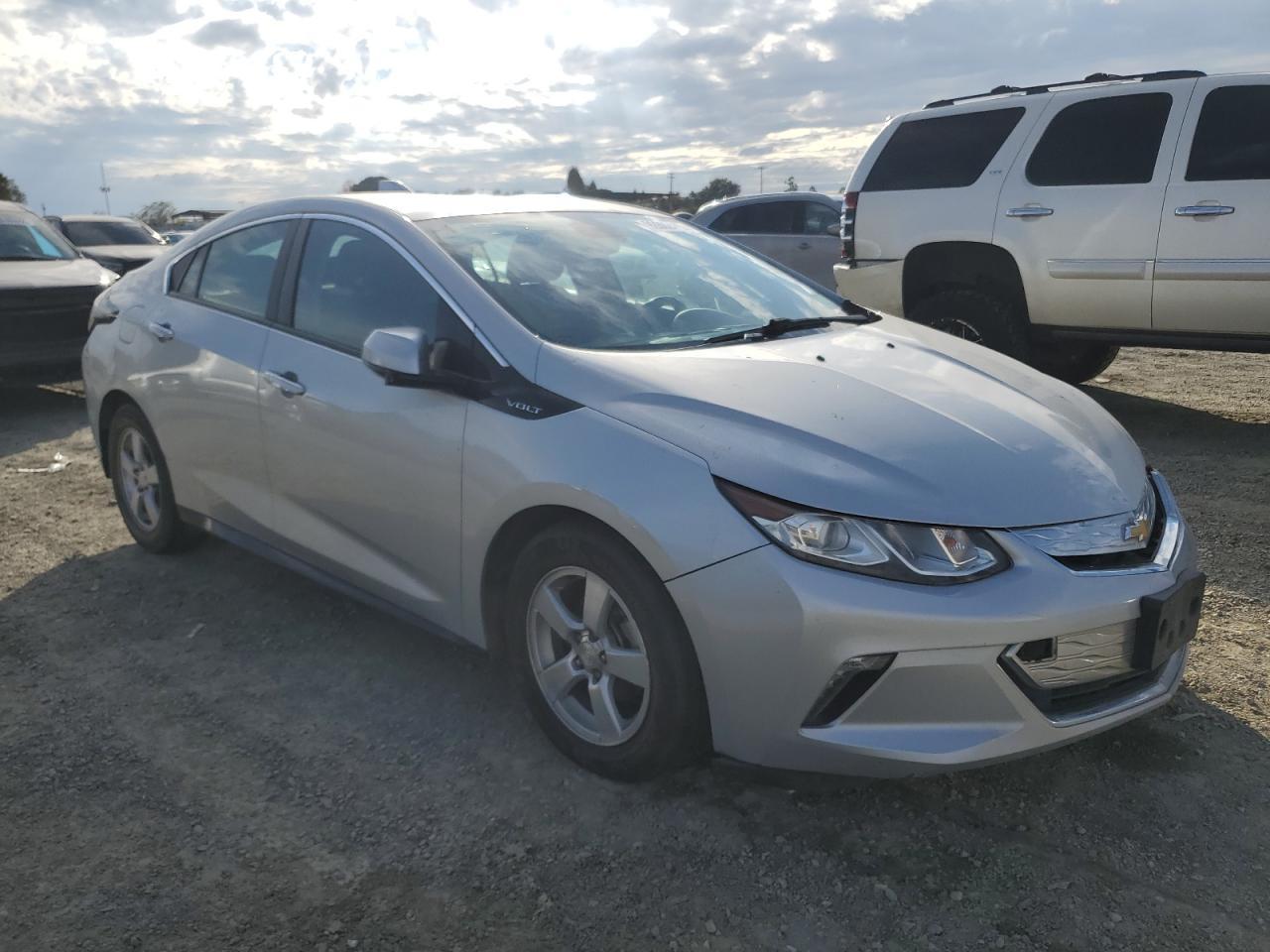 2017 Chevrolet Volt Lt - Image 4