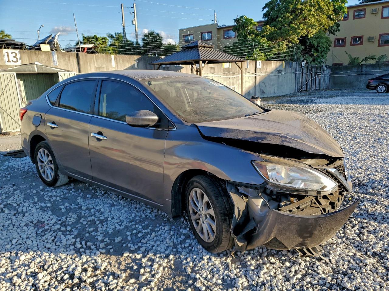 2018 Nissan Sentra S - Image 4