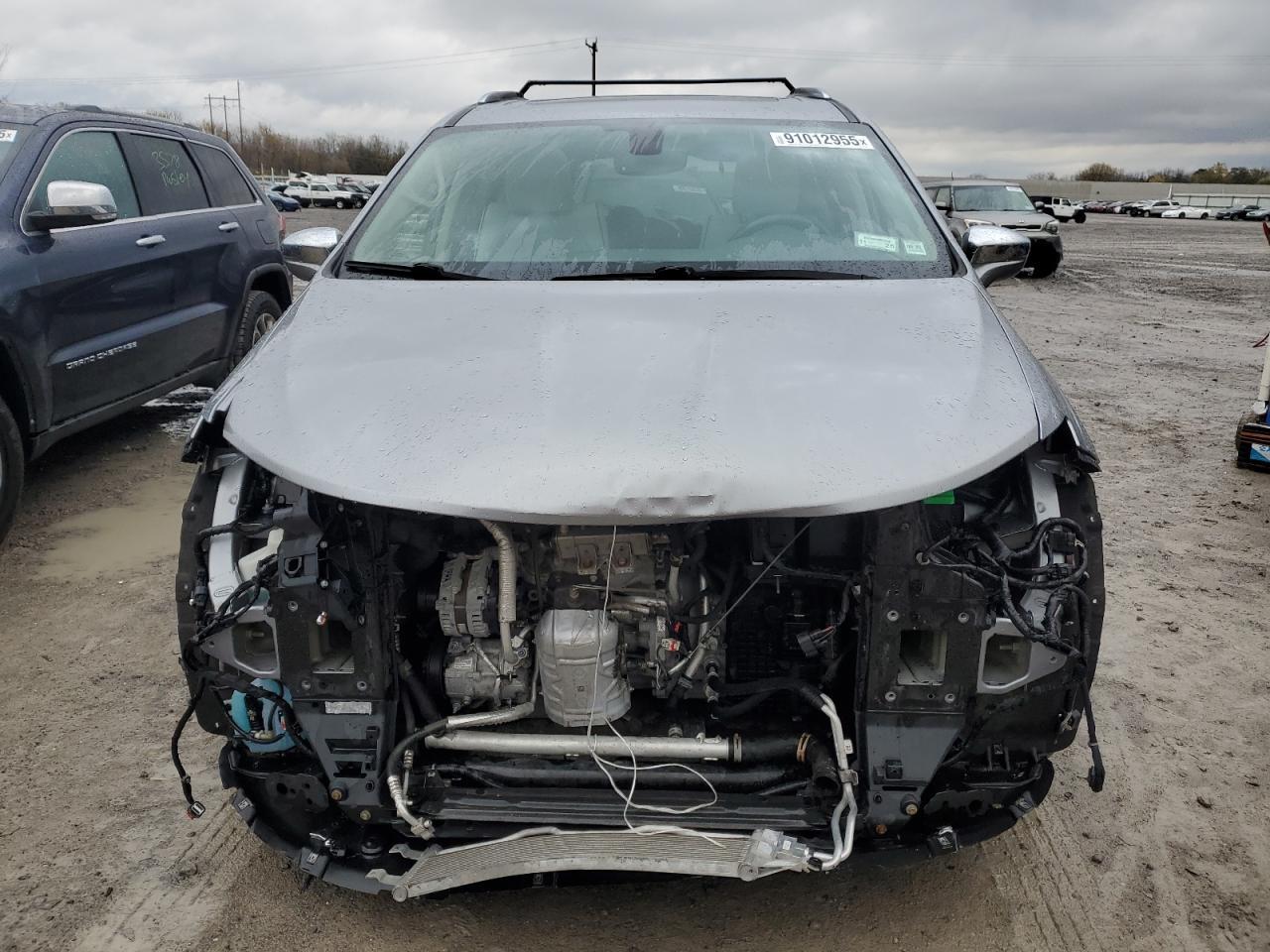 2020 Chrysler Pacifica Limited - Фото 5