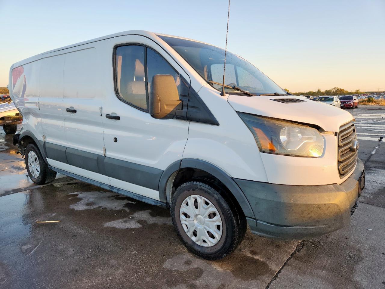 2016 Ford Transit T-150 Delivery Van - Фото 4