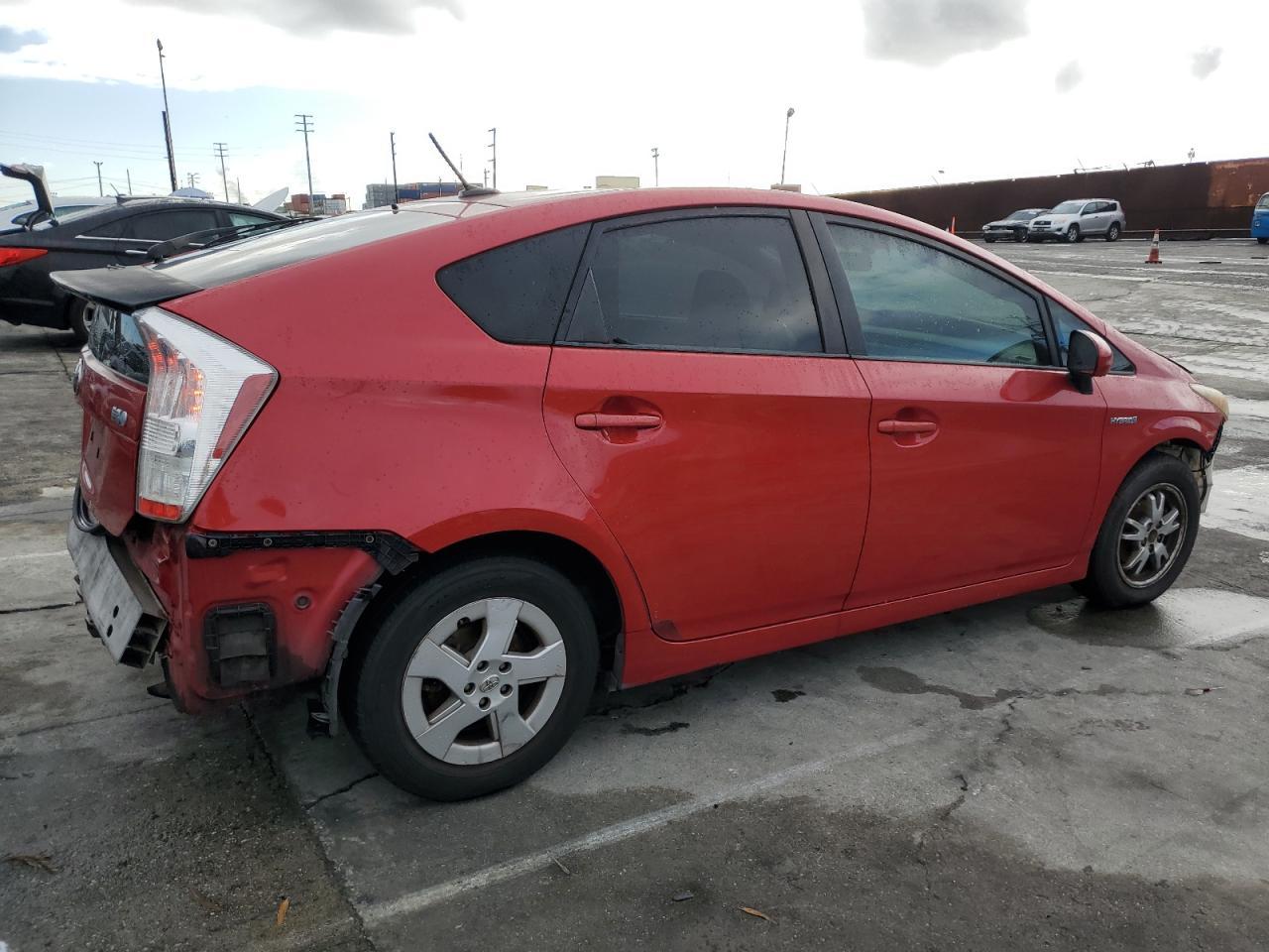 2010 Toyota Prius - Фото 3