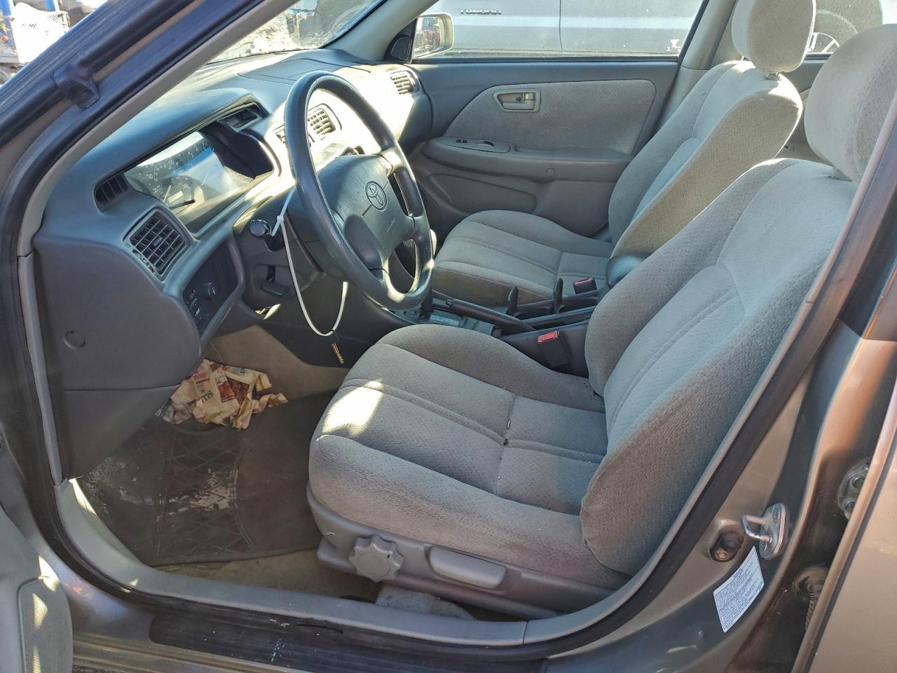 2001 Toyota Camry Ce - Image 7