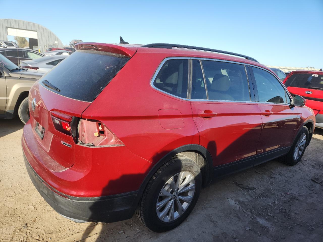 2019 Volkswagen Tiguan Se - Фото 3