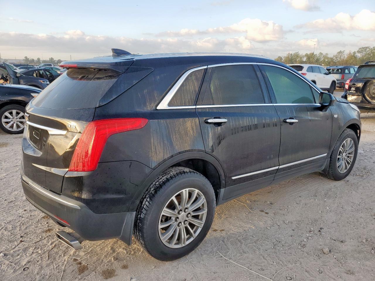 2019 Cadillac Xt5 Luxury - Фото 3