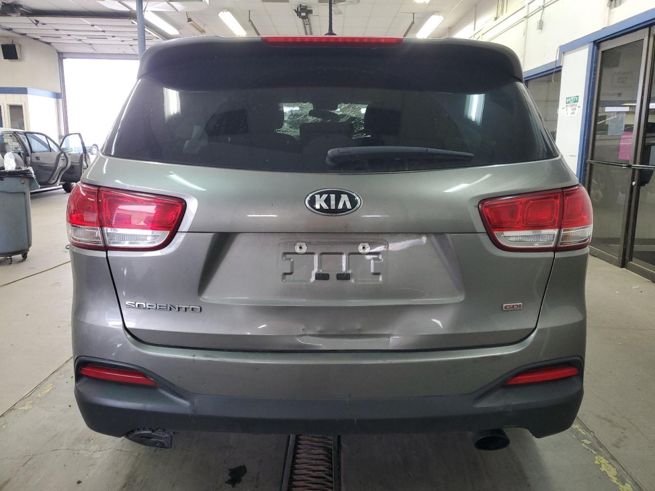 2017 Kia Sorento Lx - Фото 6